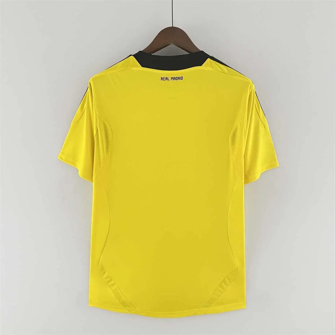11-12 Real Madrid goalkeeper yellow 9