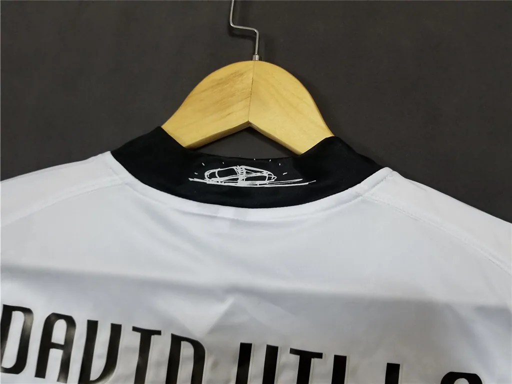 09-10 Valencia home white 2