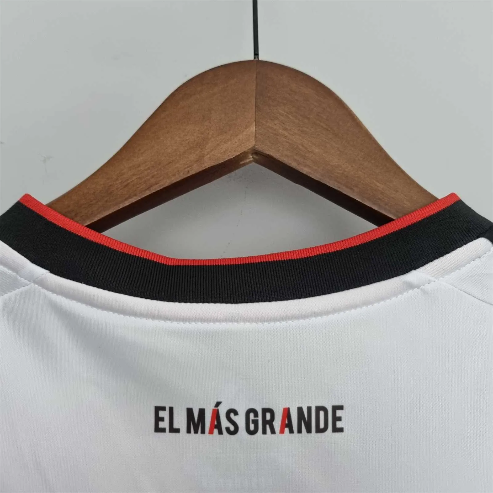 18-19 River Plate home 4