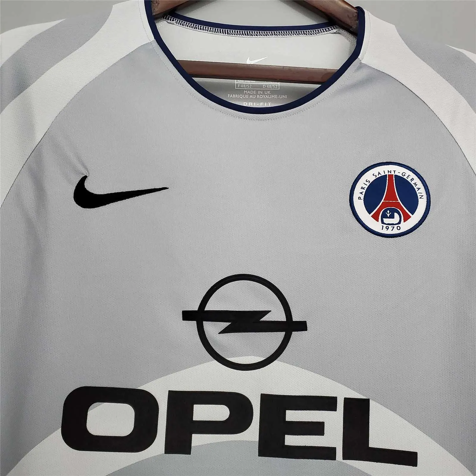 01-02 PSG away 8