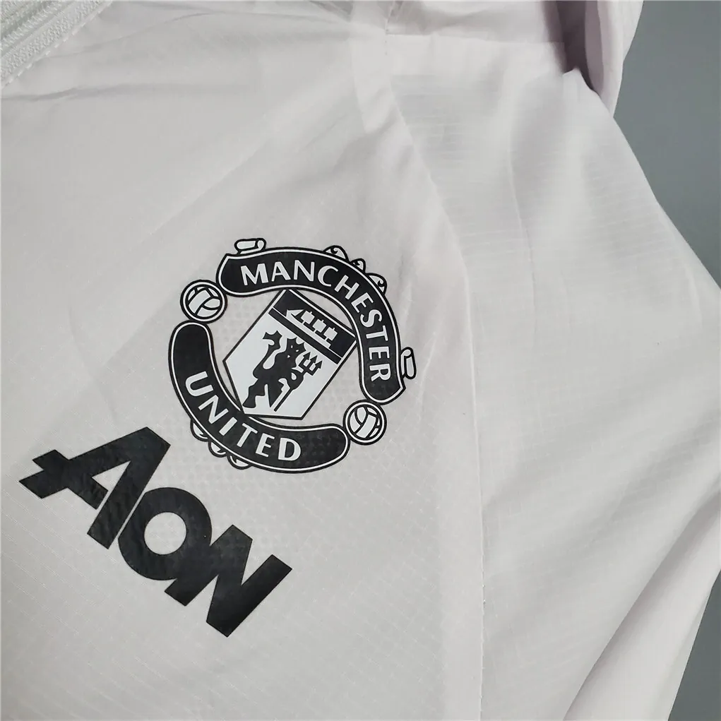 20-21 Manchester United whiteblack red edg windbreakere 7