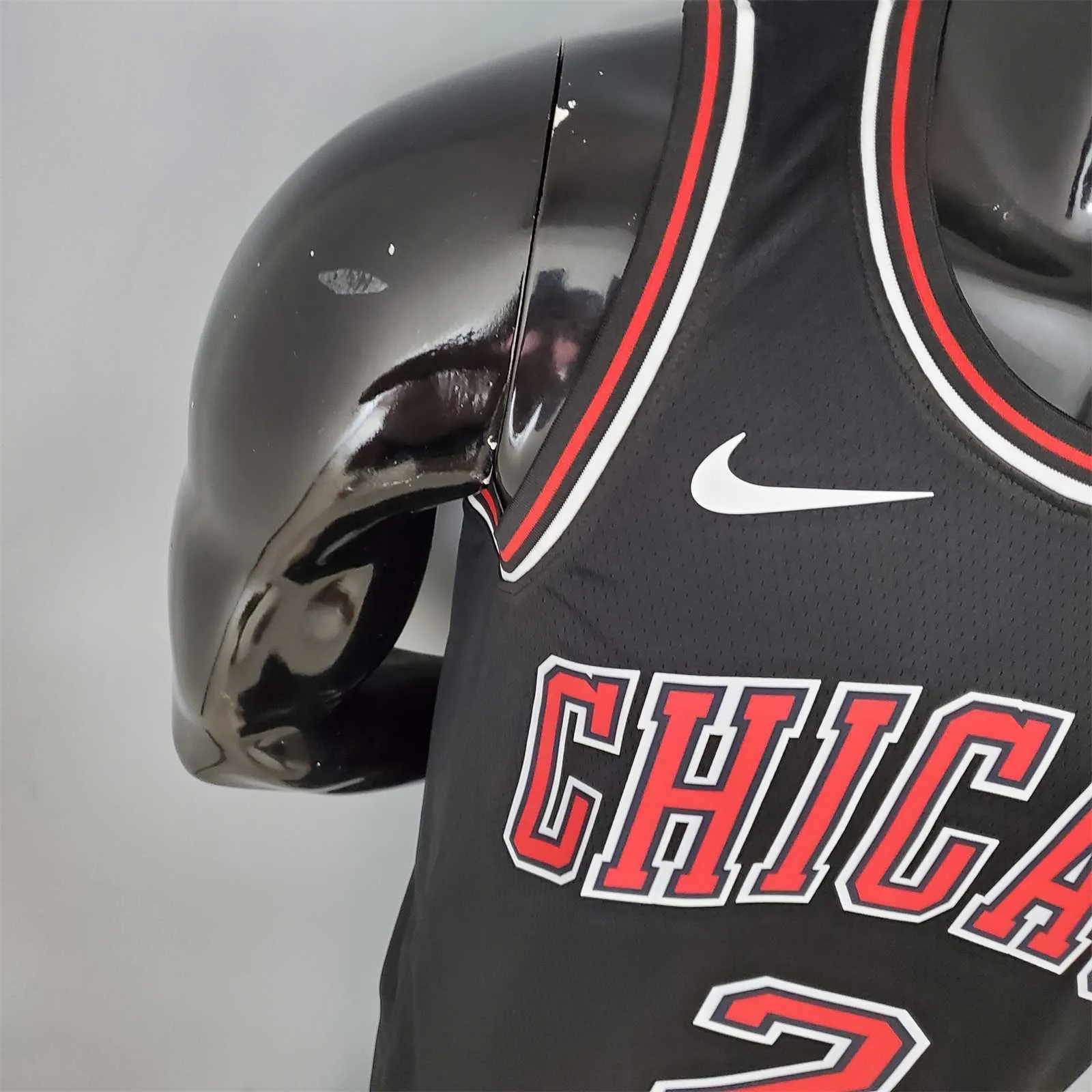 BALL#2 Chicago Bulls black 7