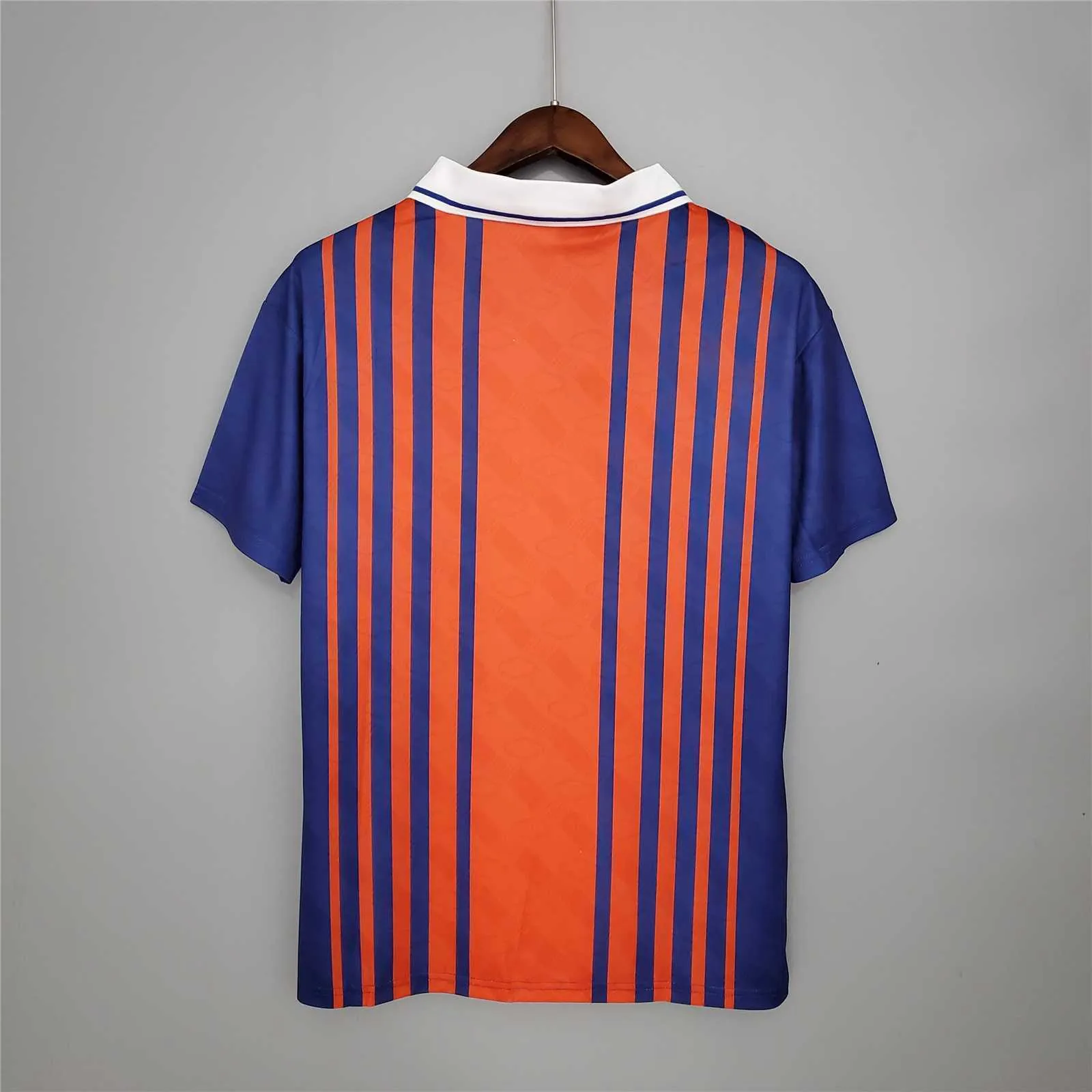 93-94 PSG home 7