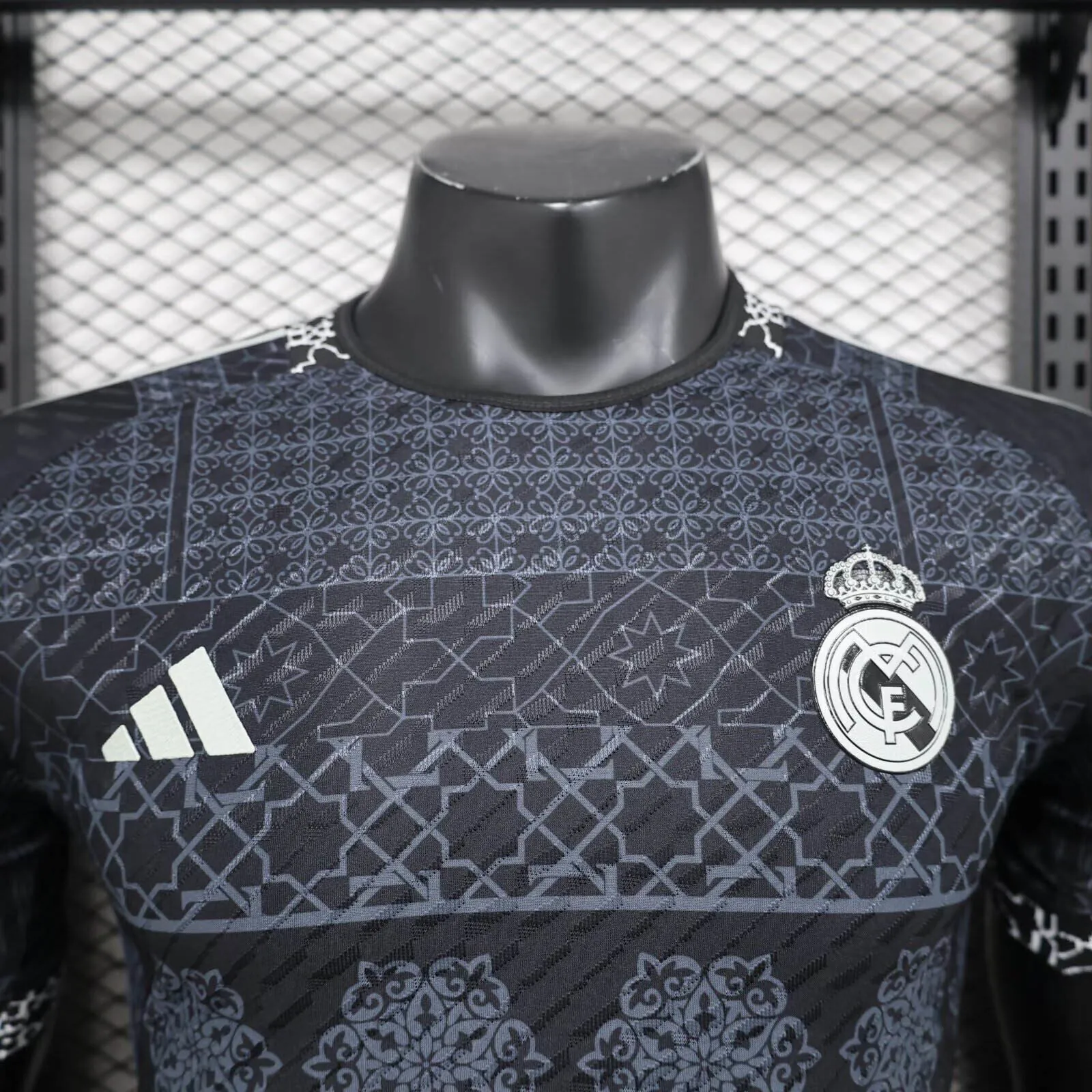 24-25 Real Madrid Special Edition Black Mandala Player Version Shirt Sport AAAAJersey Yupoo 2