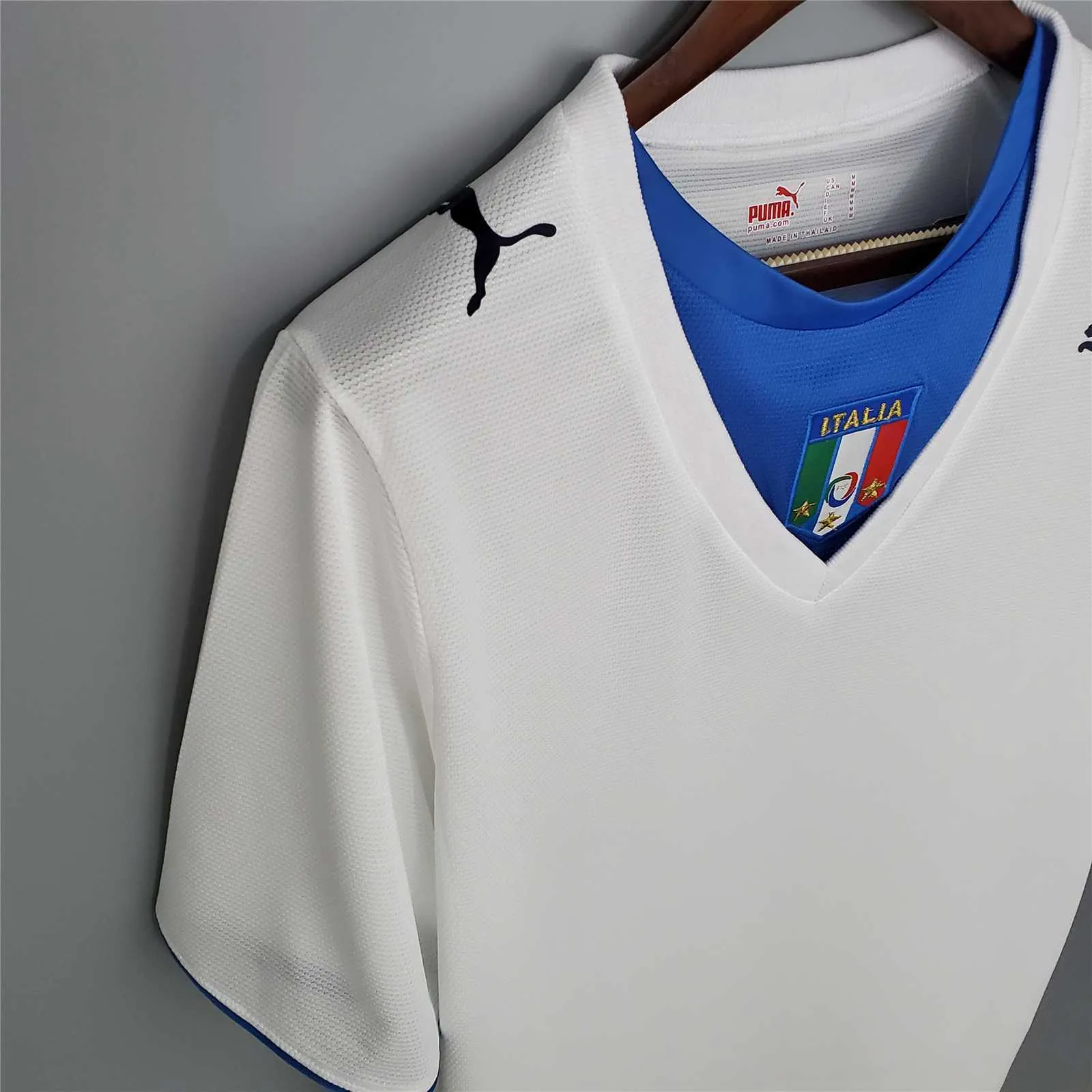 2006 Italy away white 1