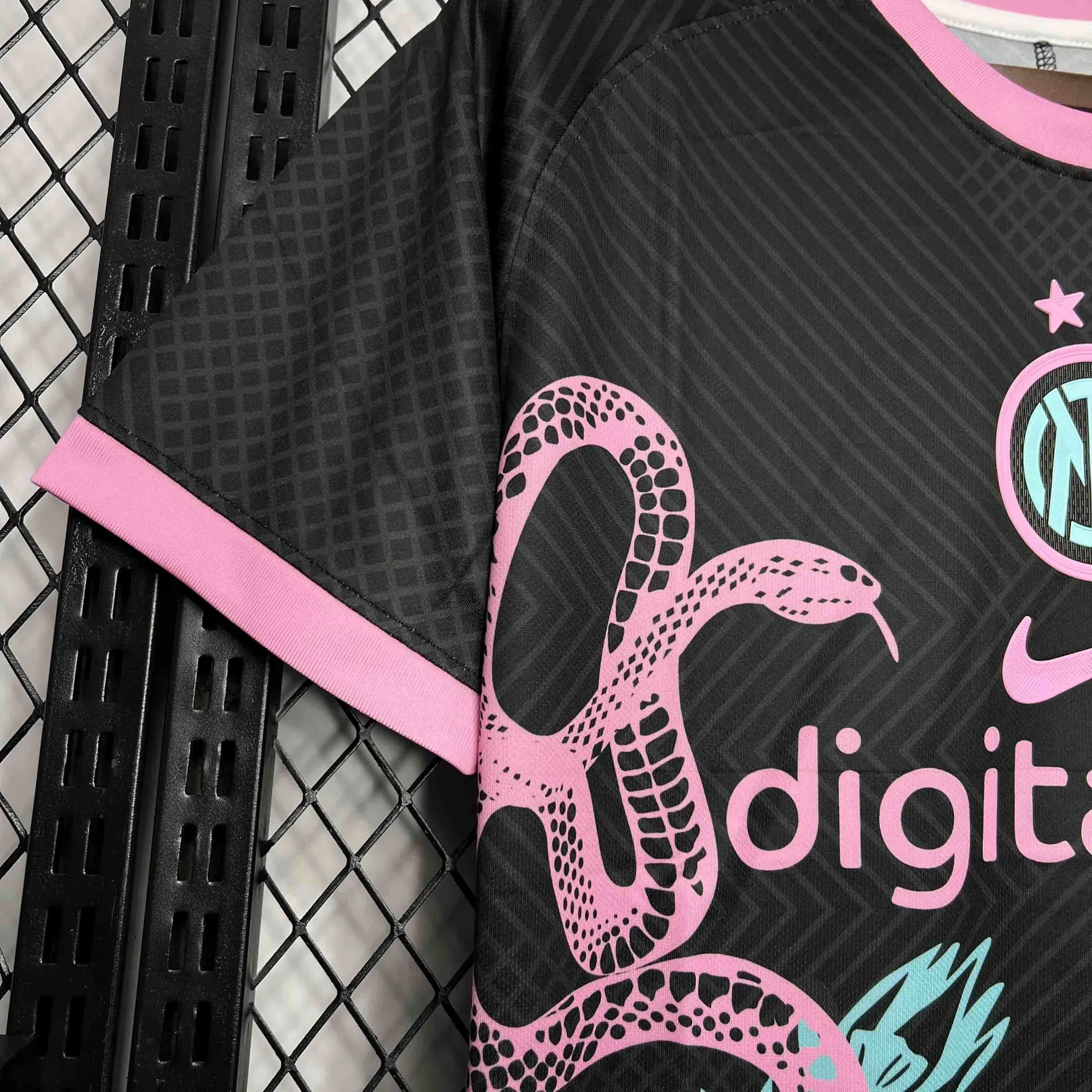 24-25 Inter Milan Snake Black Special Edition Kit Soccer Unifrom AAAAJersey Dropshiping Yupoo 3