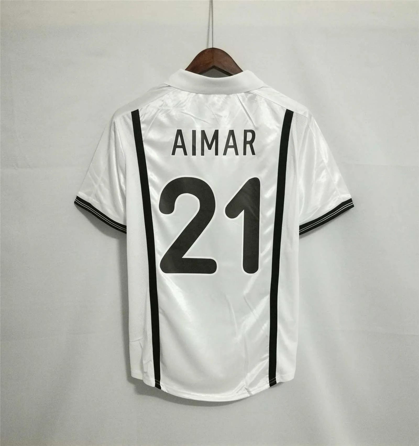 00-01 Valencia home 10