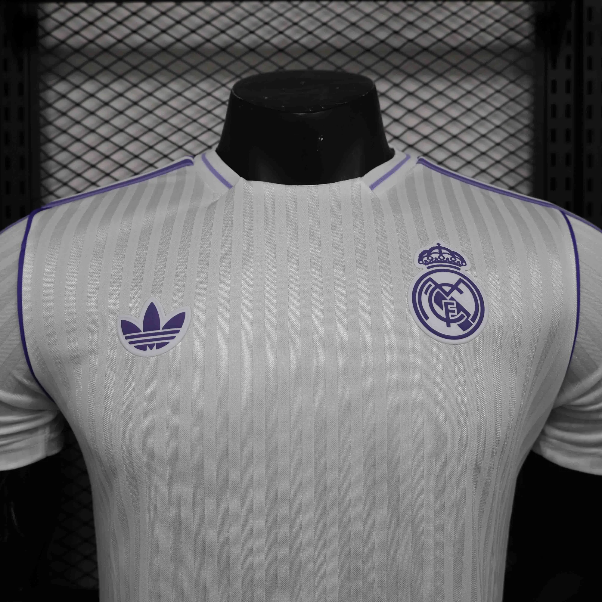 25-26 Real Madrid OG Special Edition White Player Version Shirt AAAAJersey Supplier Yupoo 1
