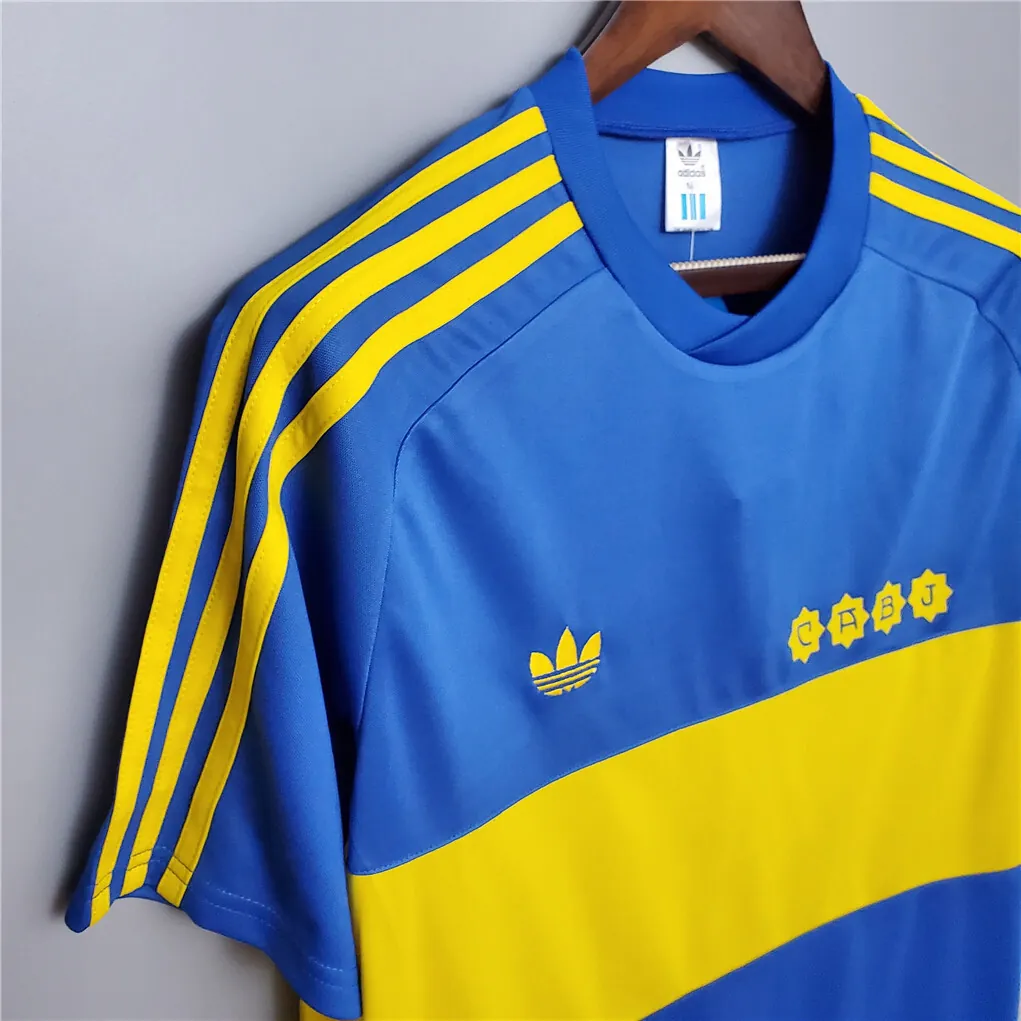 81-82 Boca Juniors home 4