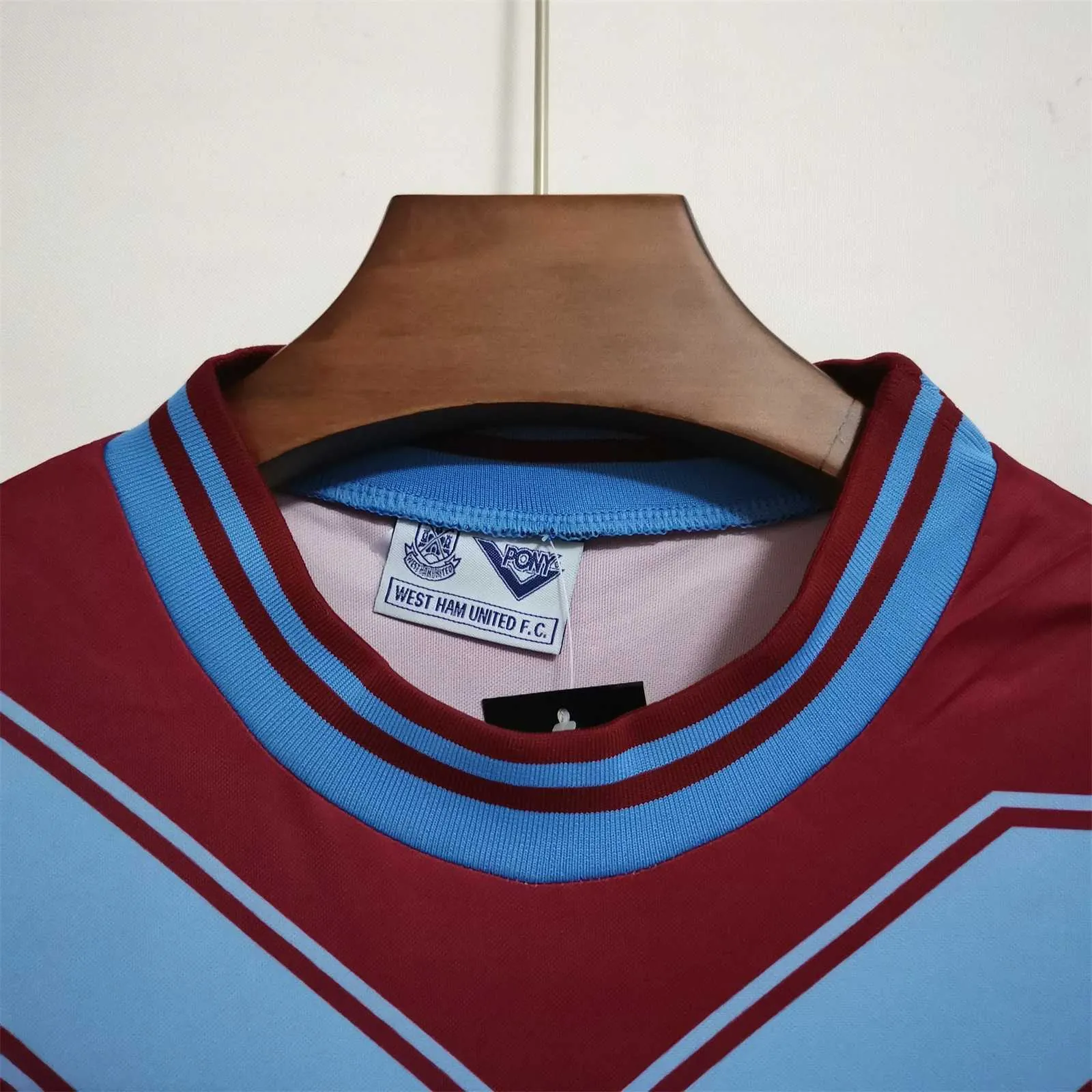 93-95 West ham home with patch and fonts 4