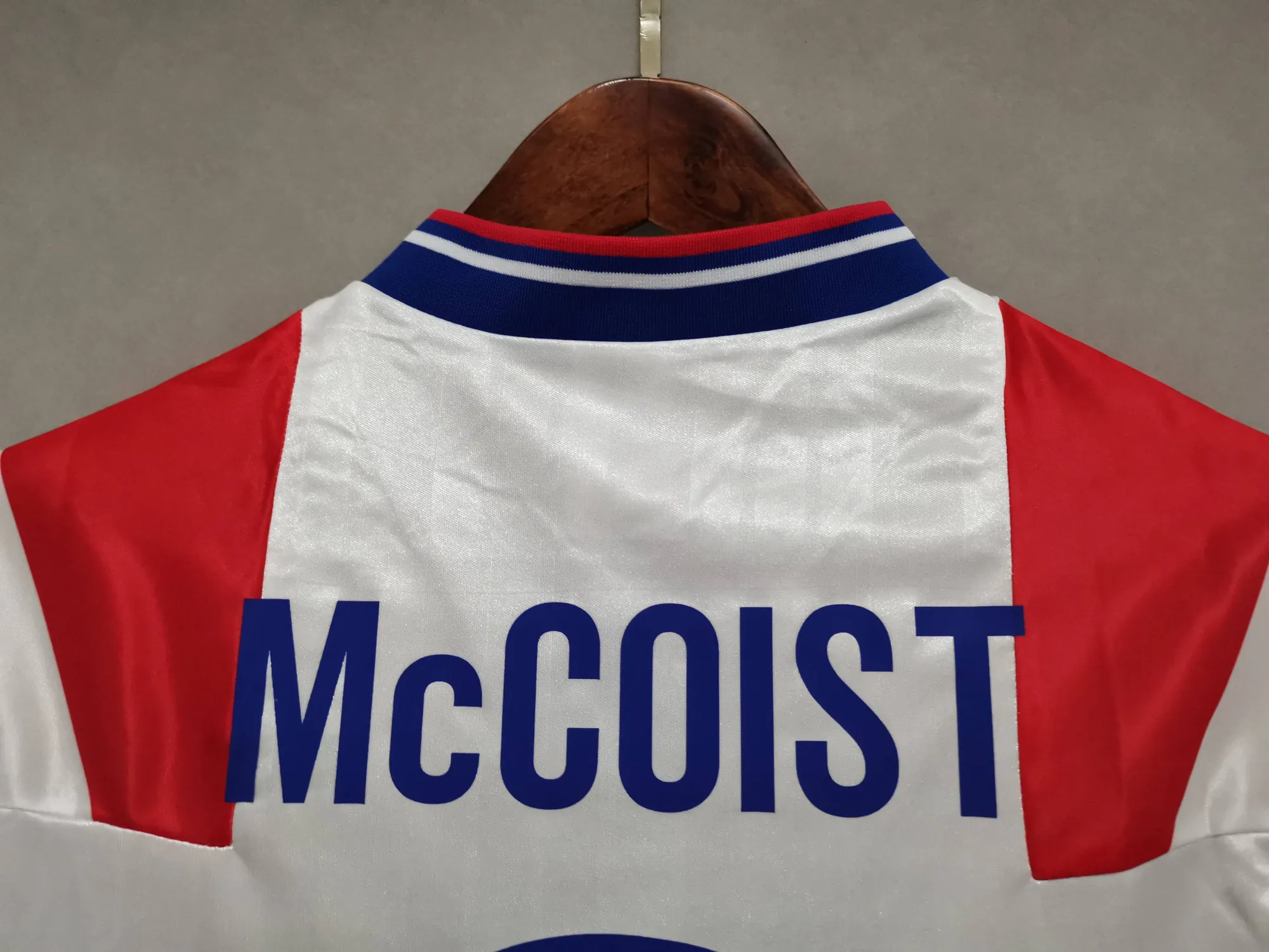 92-94 Rangers away 3