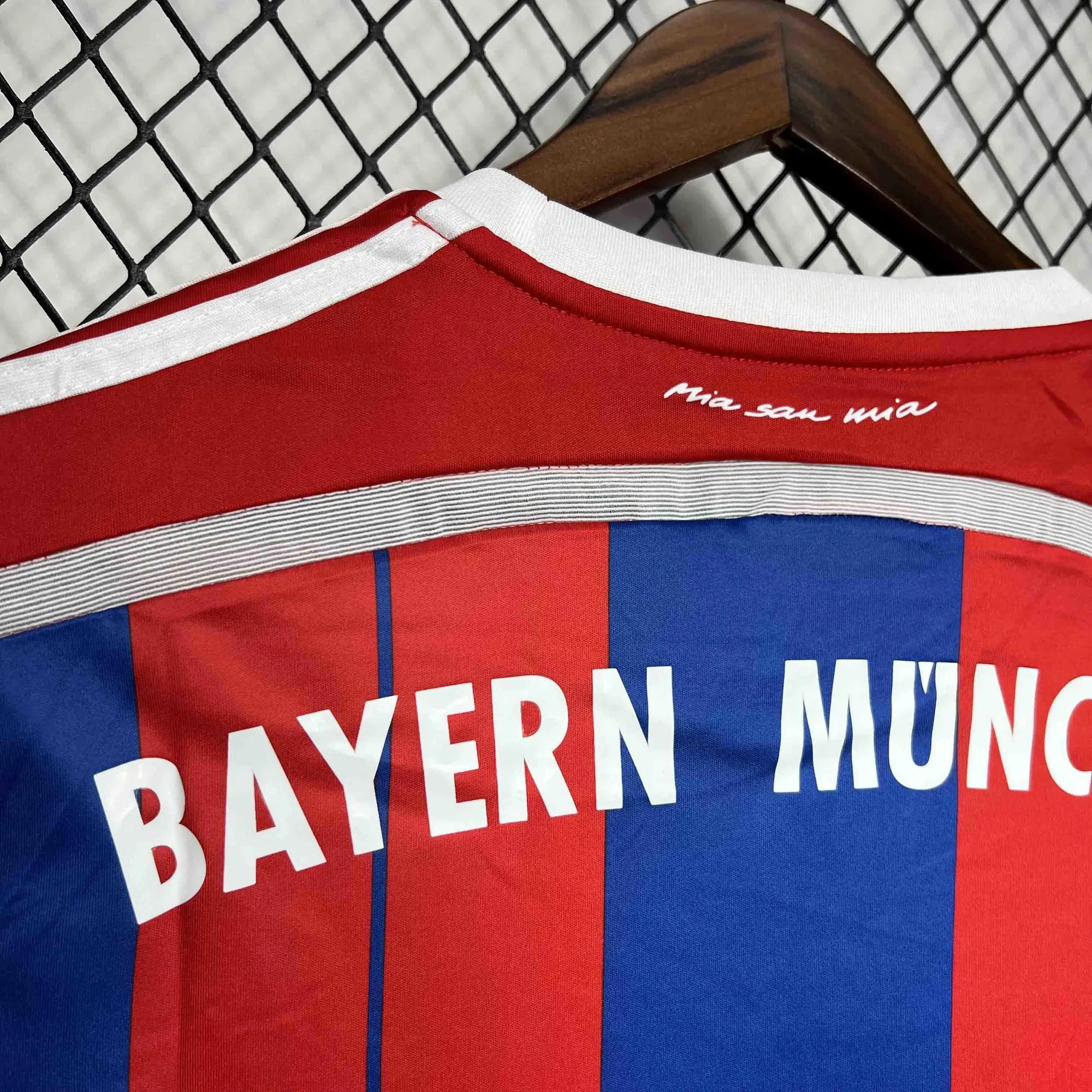 14-15 Bayern Home Retro Kit Vintage Shirt AAAAJersey Wholesale Yupoo 2