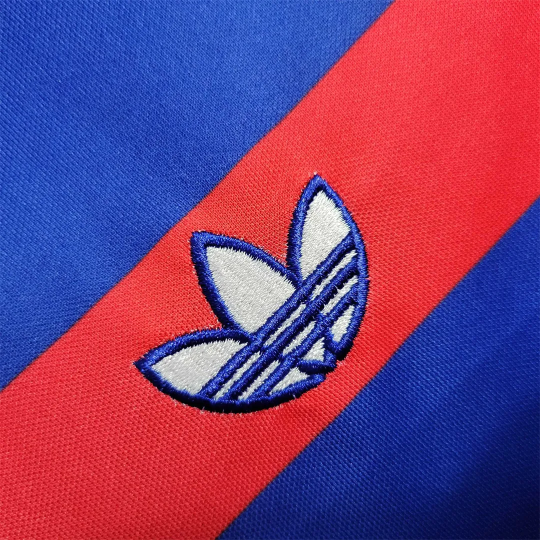 1984 France home 5
