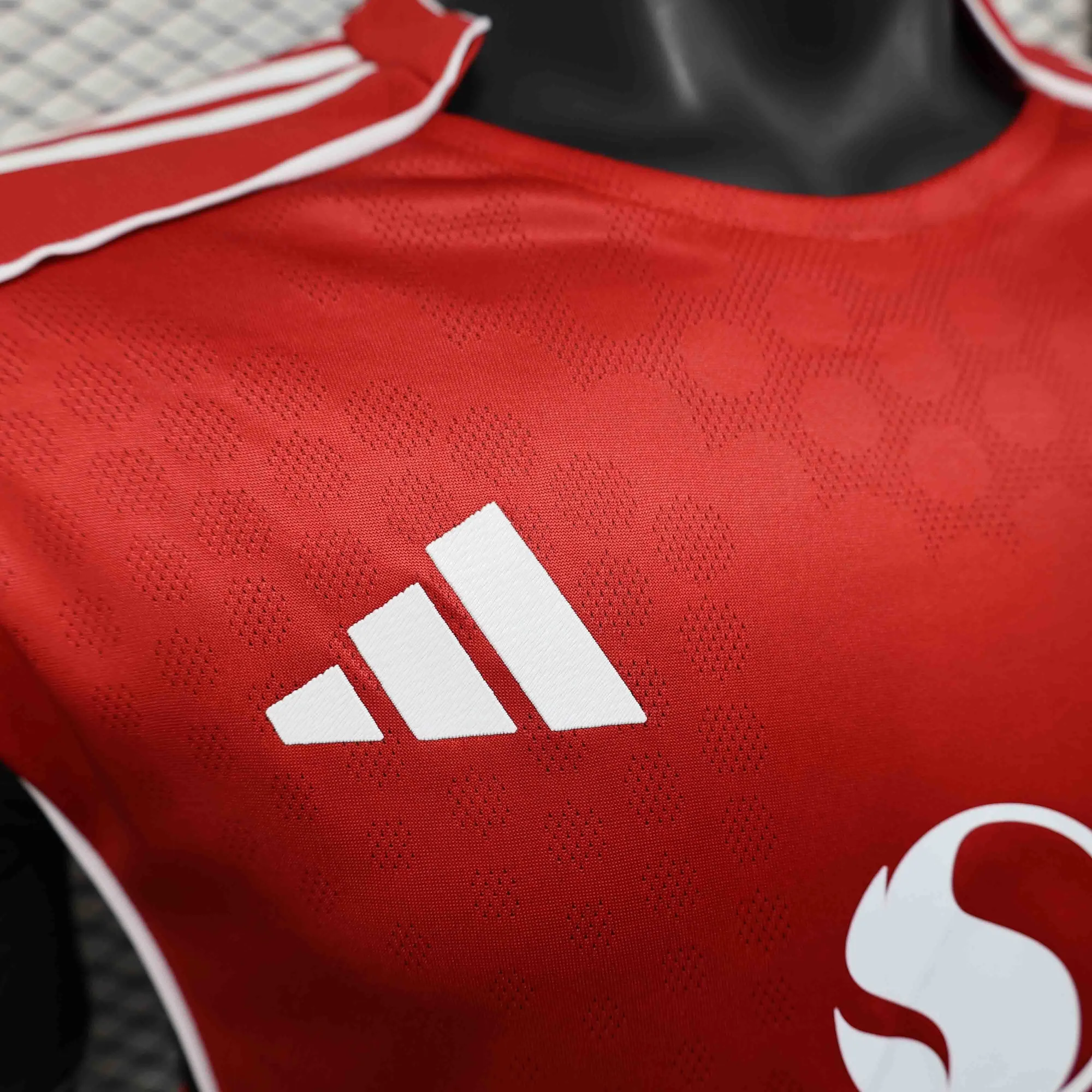 25-26 Manchester United Red Special Edition Kit Player Version Shirt AAAAJersey Supply Yupoo 4