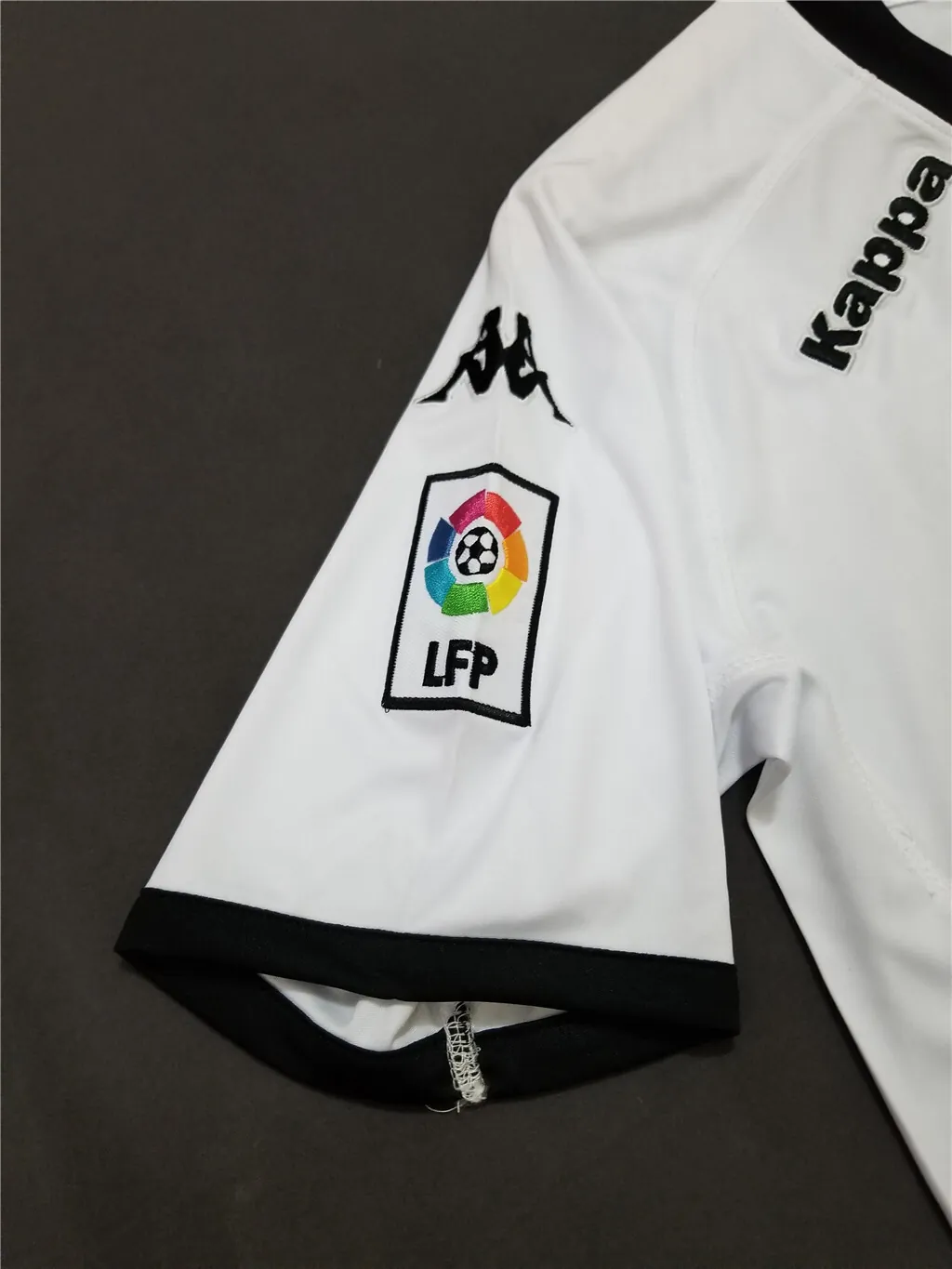09-10 Valencia home white 11