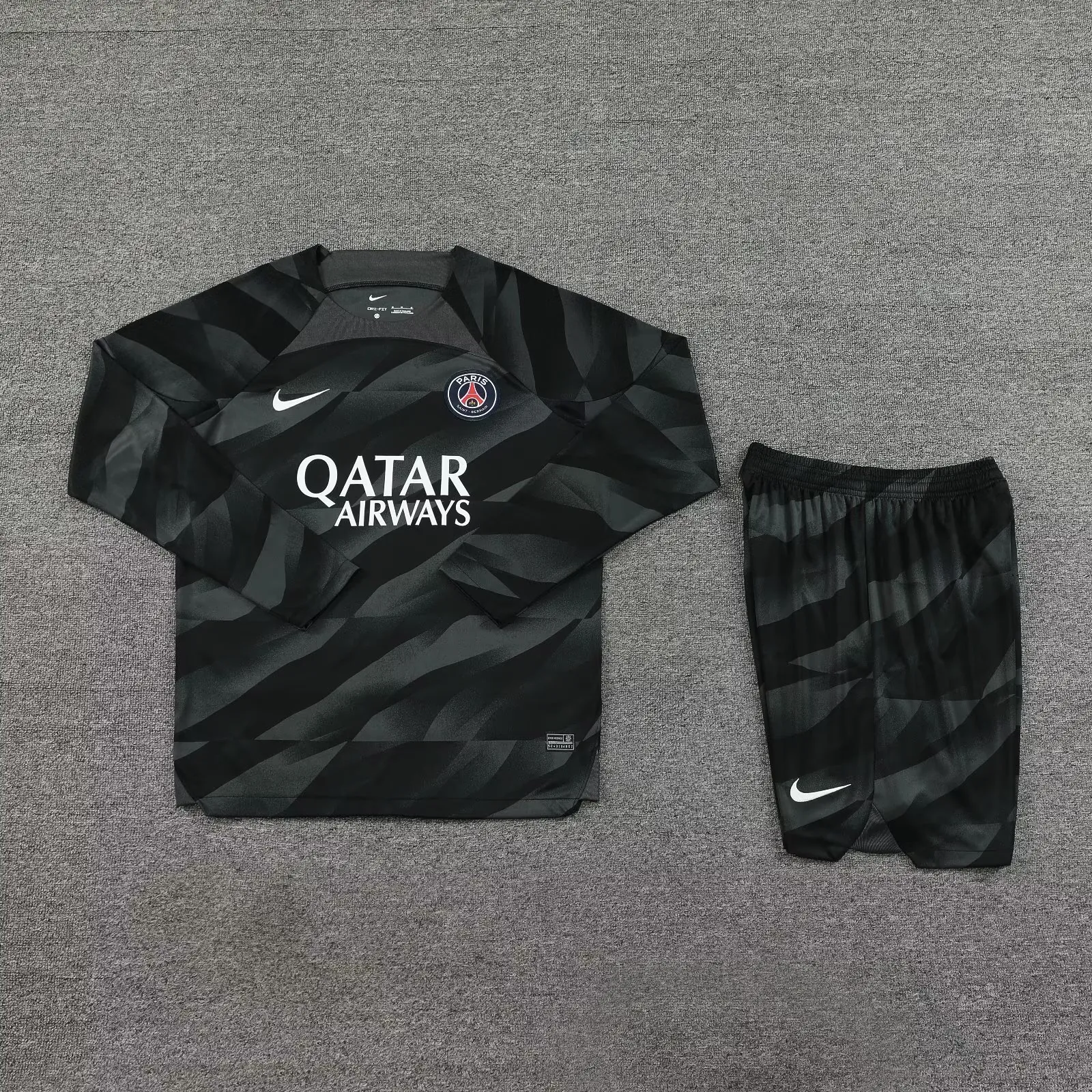 23-24 PSG Goalkeeper Black Long Sleeve Soccer Jerseys Yupoo 1