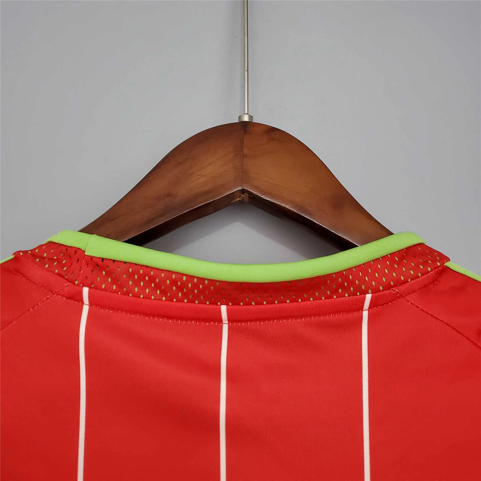 15-16 Wales home 3