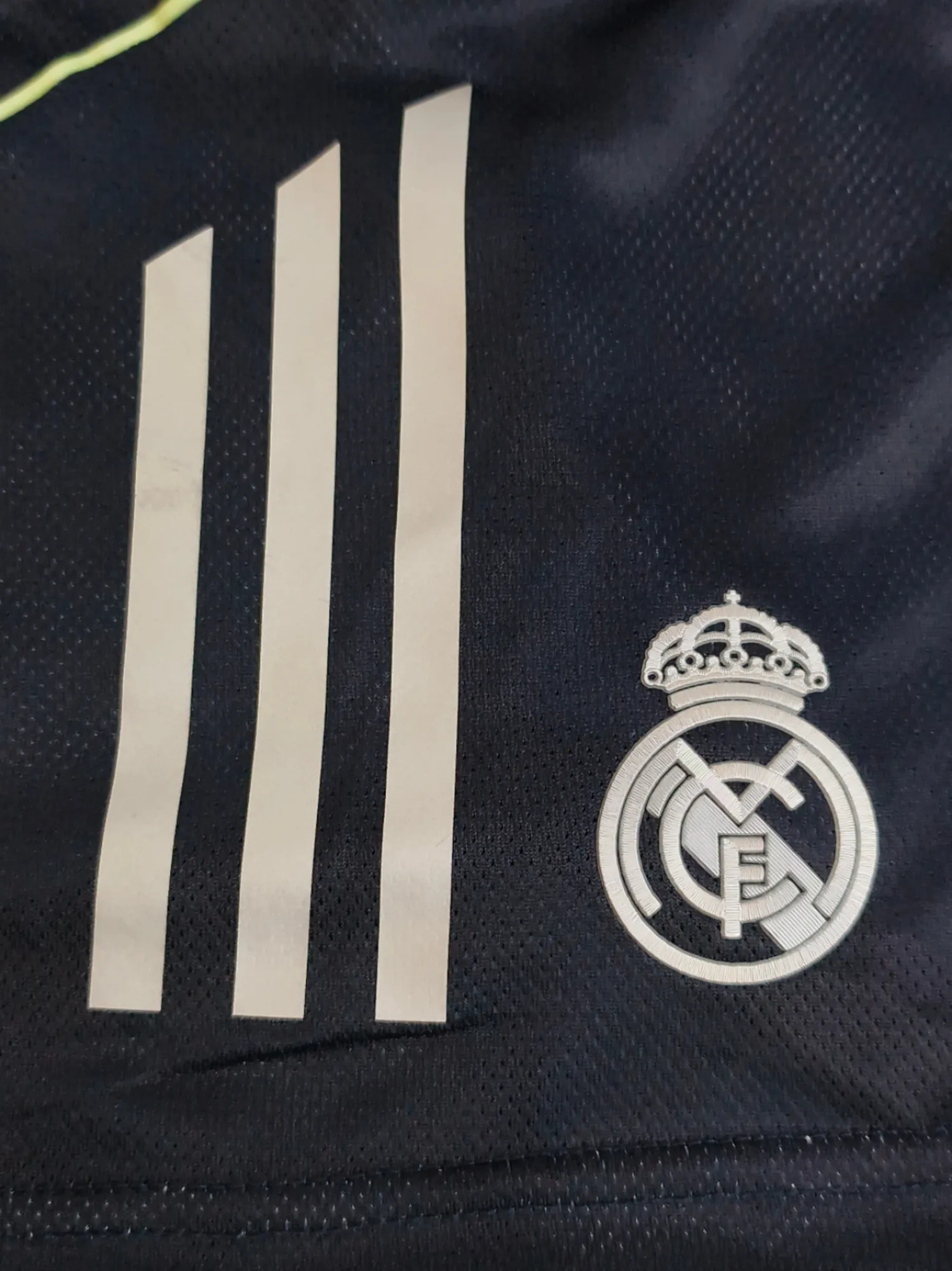 25-26 Real Madrid Away Player Version Kid Kits Youth Apparels AAAAJersey Supply Yupoo 3