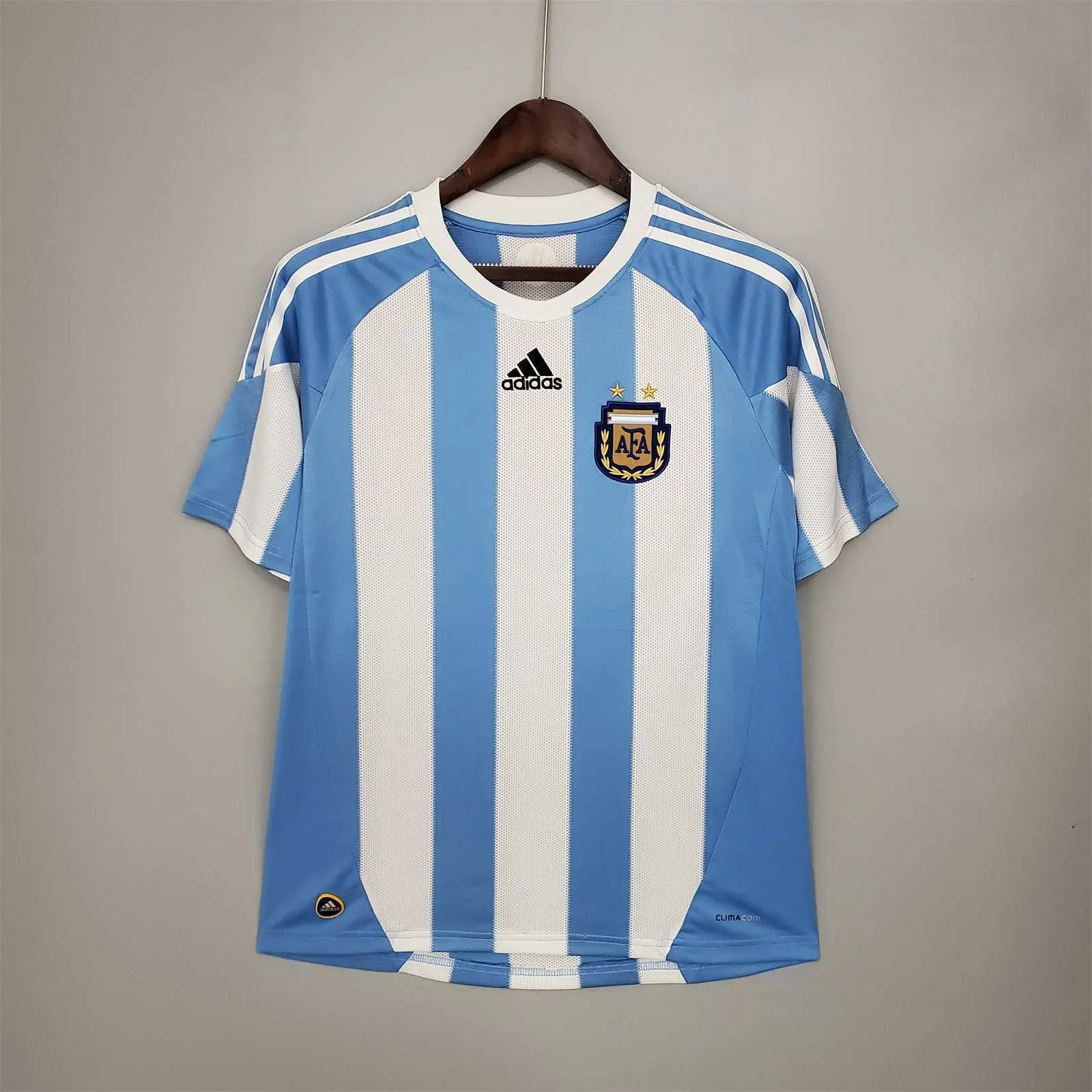 2010 Argentina home 10