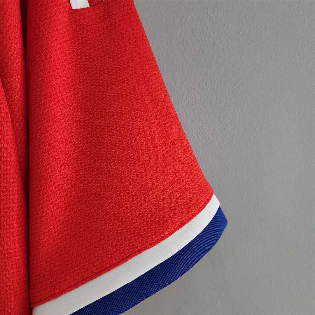 2022 Chile home 13