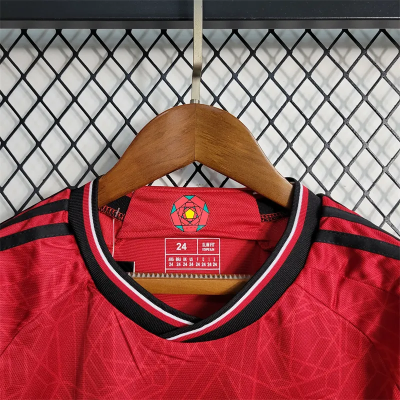 23-24 Manchester United Kids home size 16-28 2