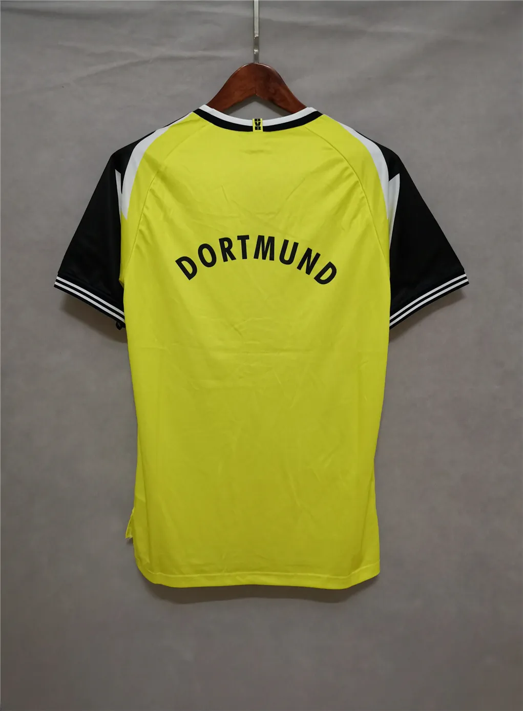 95-96 Dortmund home yellow1684404454000 7