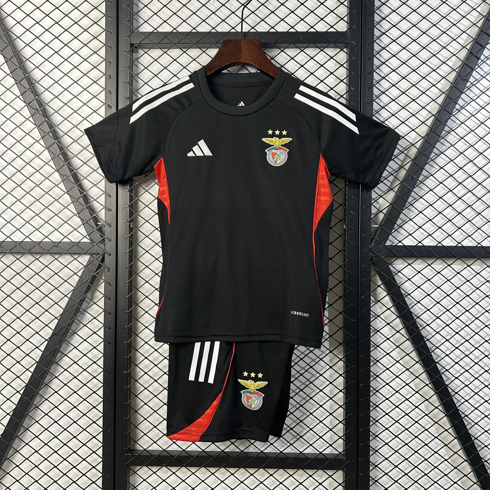 25-26 Benfica Black Pre-Match Kid Kits Youth Apparels Sino AAAAJersey Supply Yupoo 9