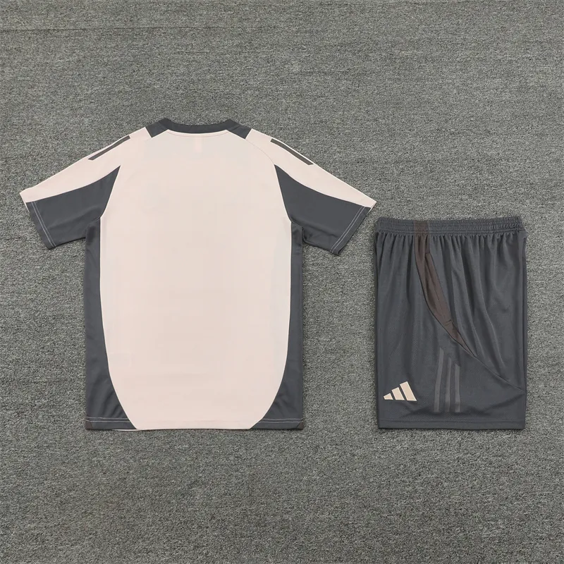 24-25 Real Madrid Training Soccer Jerseys Football Shirts 1