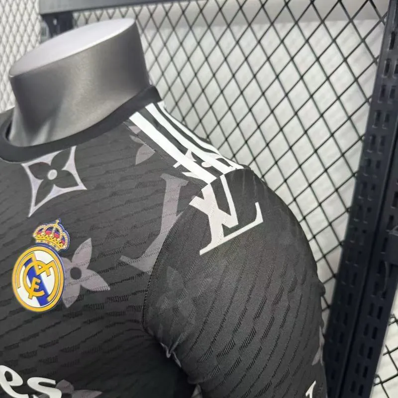 25-26 Real Madrid x LV Black Special Player Version Shirt Soccer AAAAJersey Yupoo 2