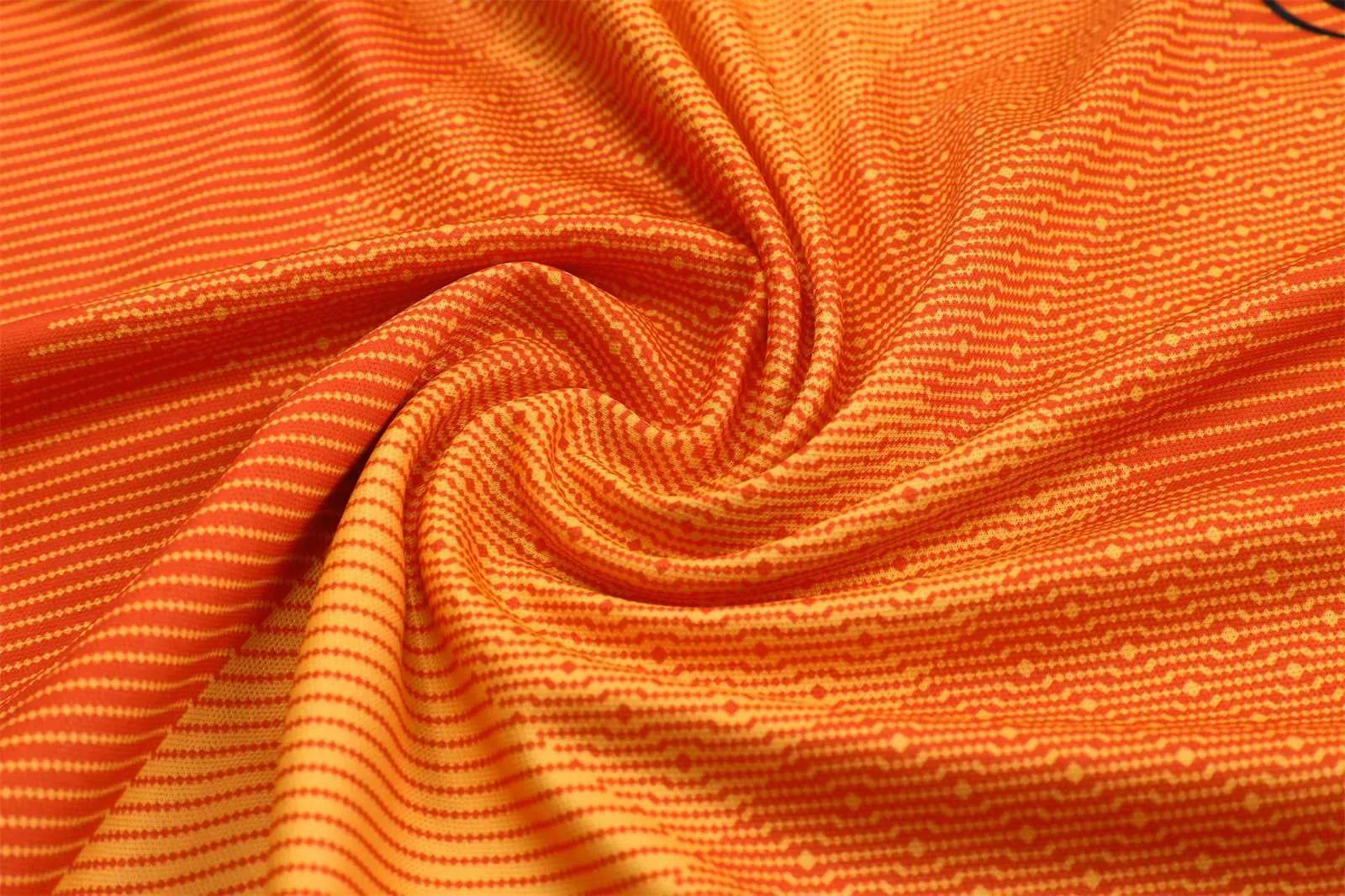 21-22 Barcelona orange goalkeeper 8