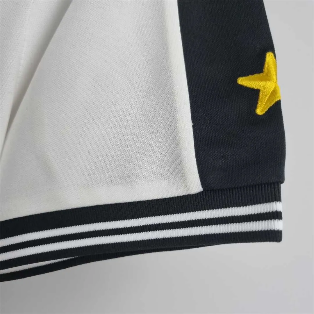 99 Colo-Colo home 5