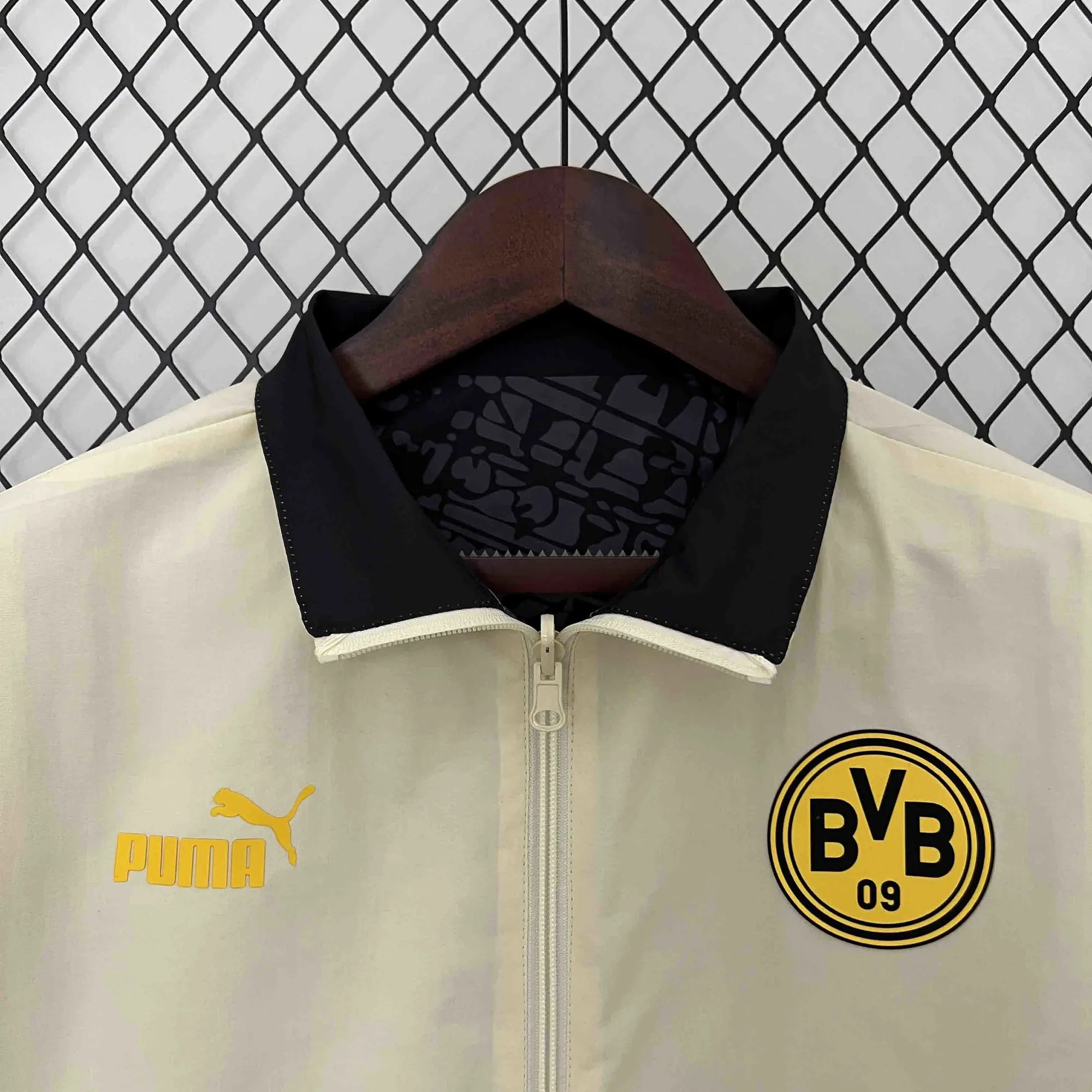 2024 Dortmund Trench Coat Reversible Windbreaker Double-Sides Jacket Sport AAAAJersey Yupoo 3