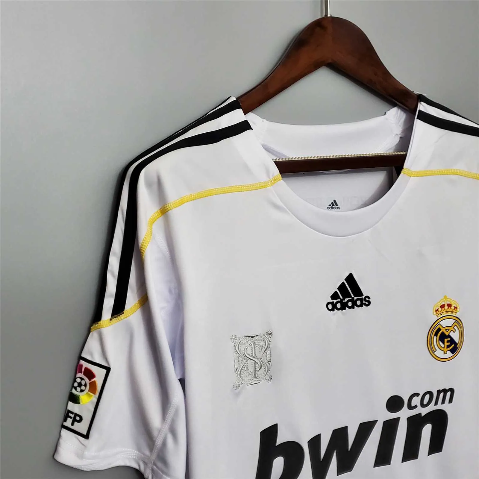 09-10 Real Madrid home - 4 2
