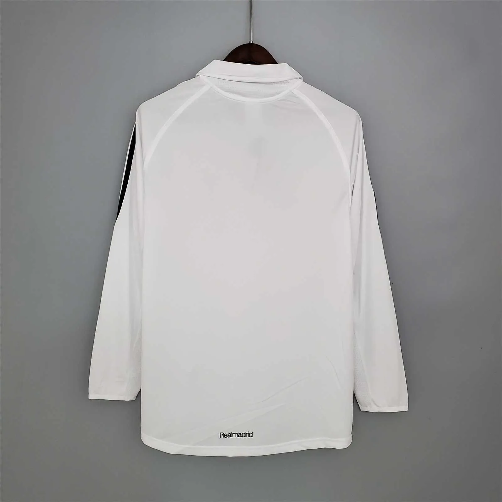 05-06 Real Madrid home long sleeve 4