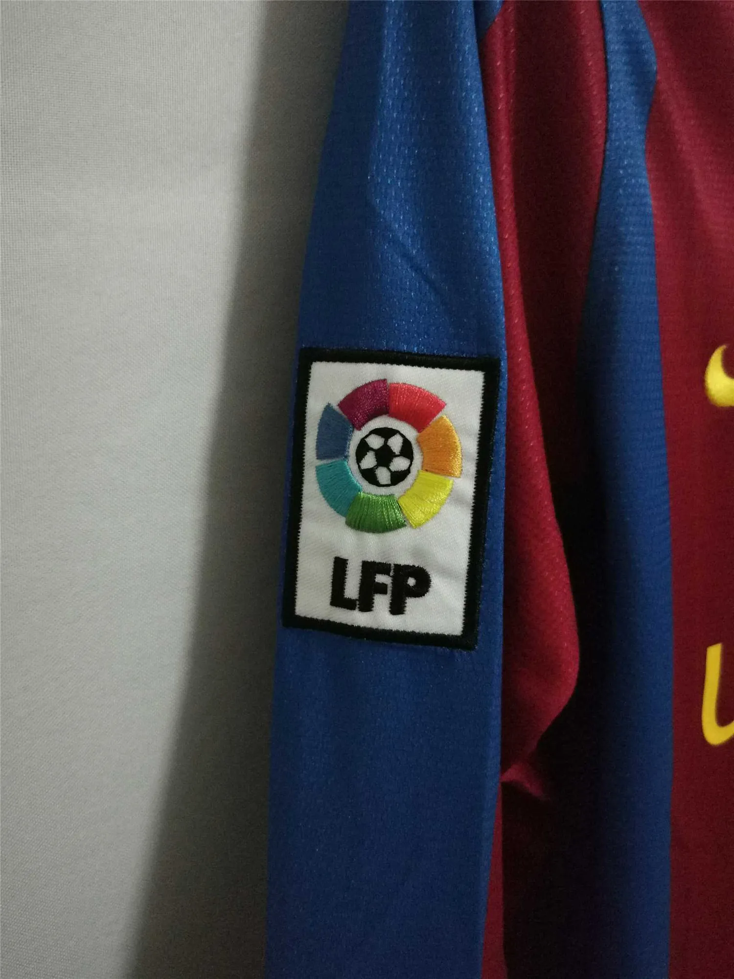 07-08 Barcelona home long sleeves 2