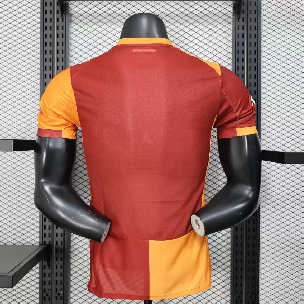 25-26 Galatasaray Home Kit Football Sport Player Version Shirt AAAAJersey Supply Factory Yupoo 3