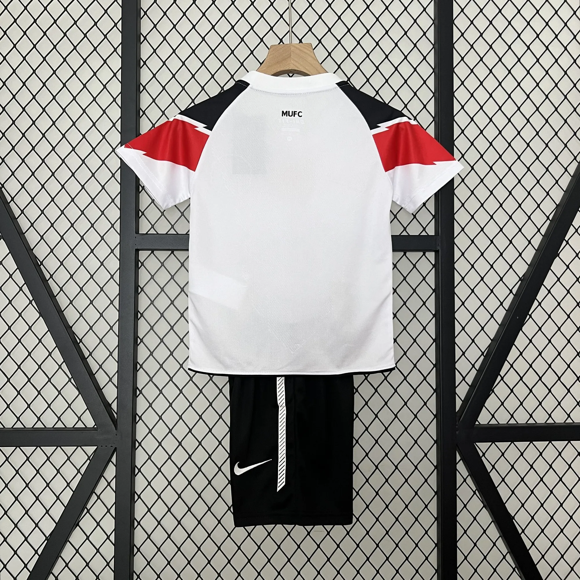 10-11 Manchester United Away Champions League Retro Kid Kits Youth Apparels AAAAJersey Yupoo 3