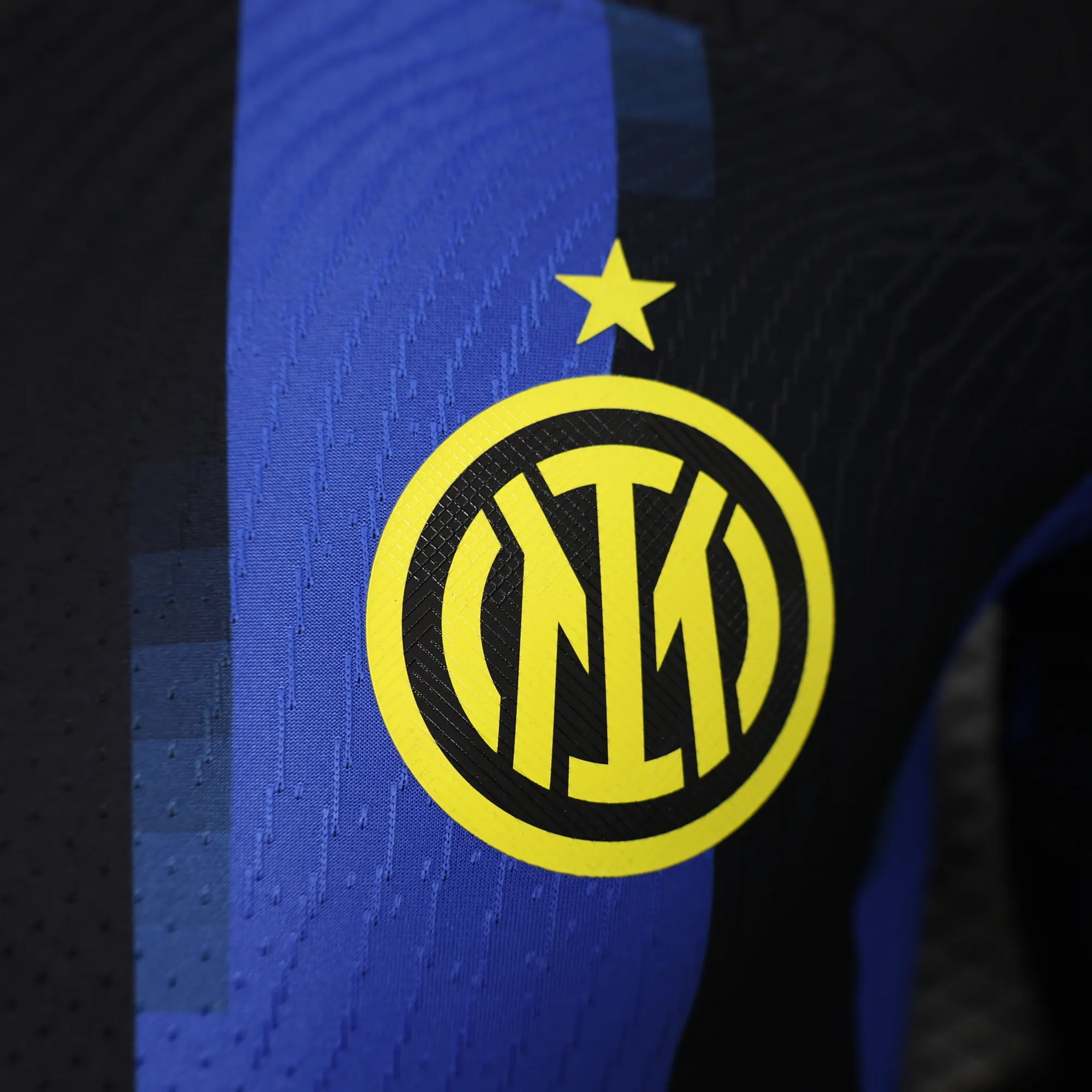 23-24 Inter Milan X Transformers Player Edition Size S-XXL 8