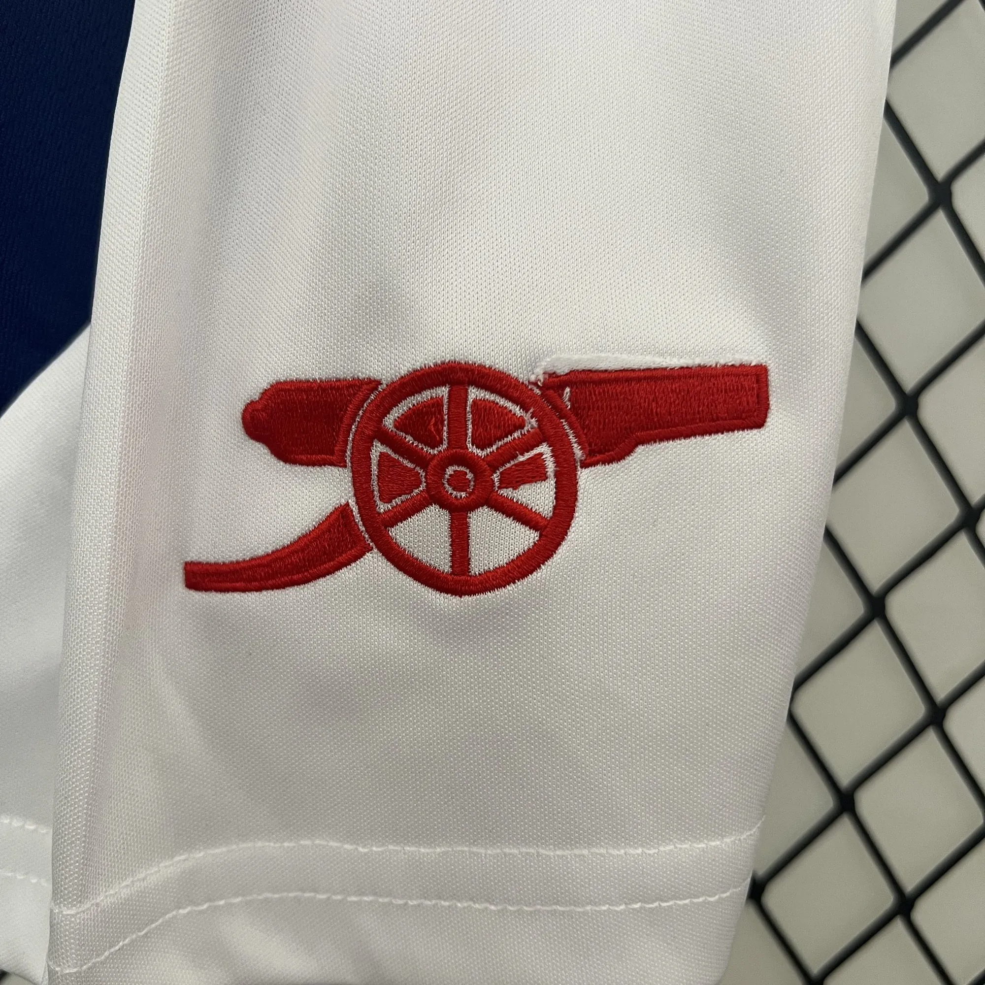 24-25 Arsenal Home Kid Kits Youth Apparels AAAAJersey Supplier Yupoo 2