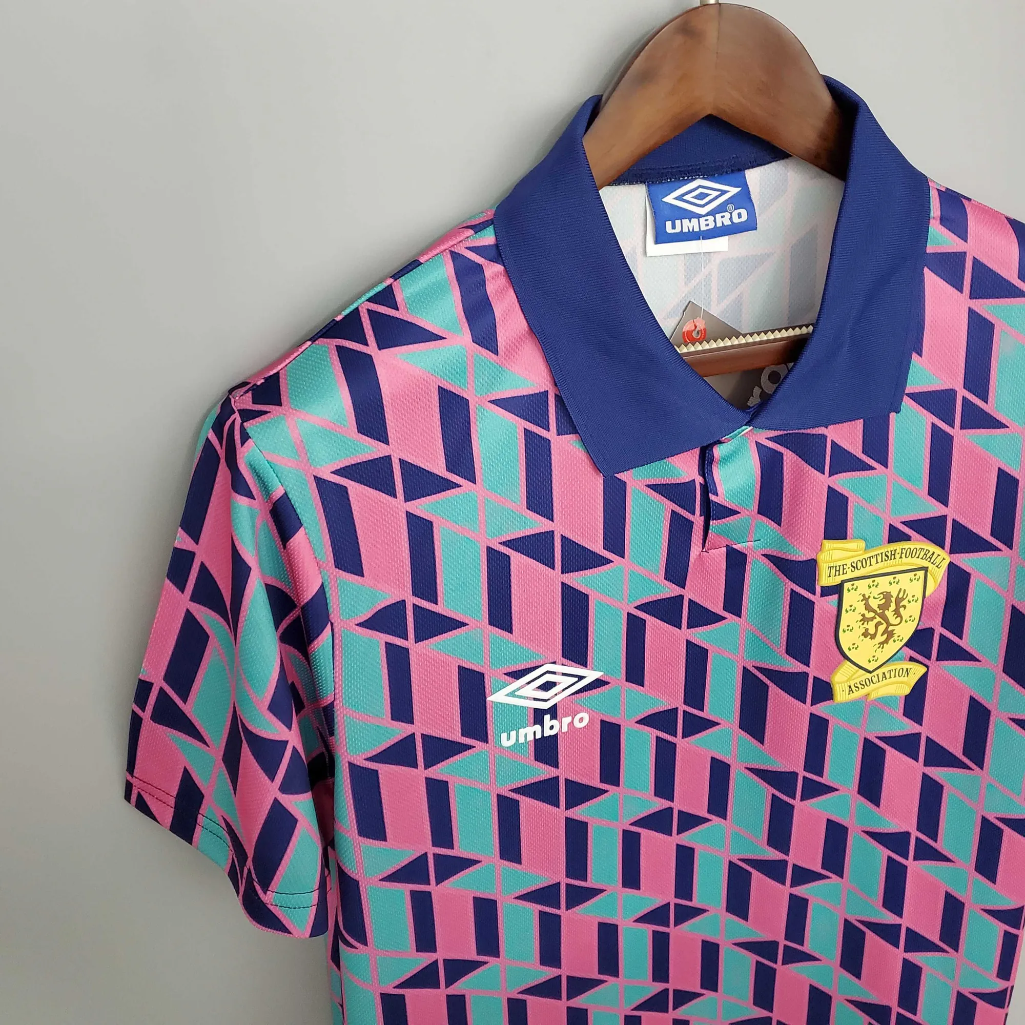 89-90 Scotland away 4