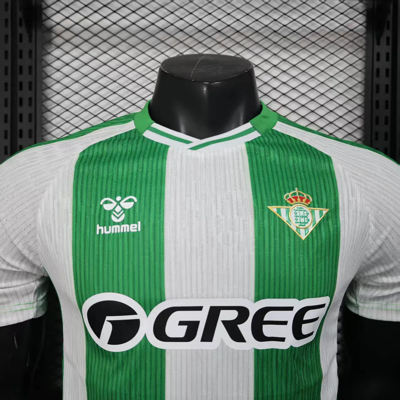 25-26 Real Betis Home Kit Player Version Apparels AAAAJersey Wholesale Yupoo 4