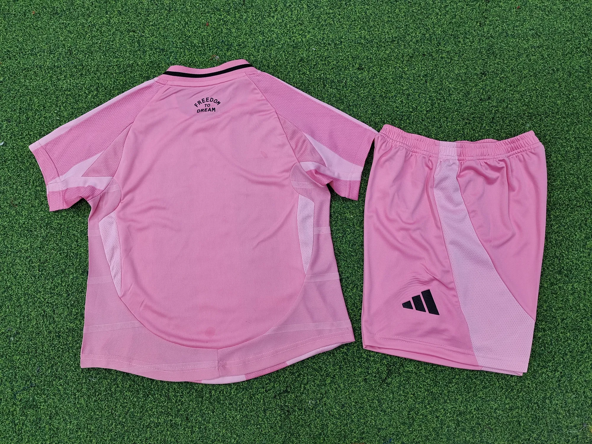 25-26 Inter Miami Home Player Version Kid Kits Youth Apparels AAAAJersey Dropship Yupoo 1