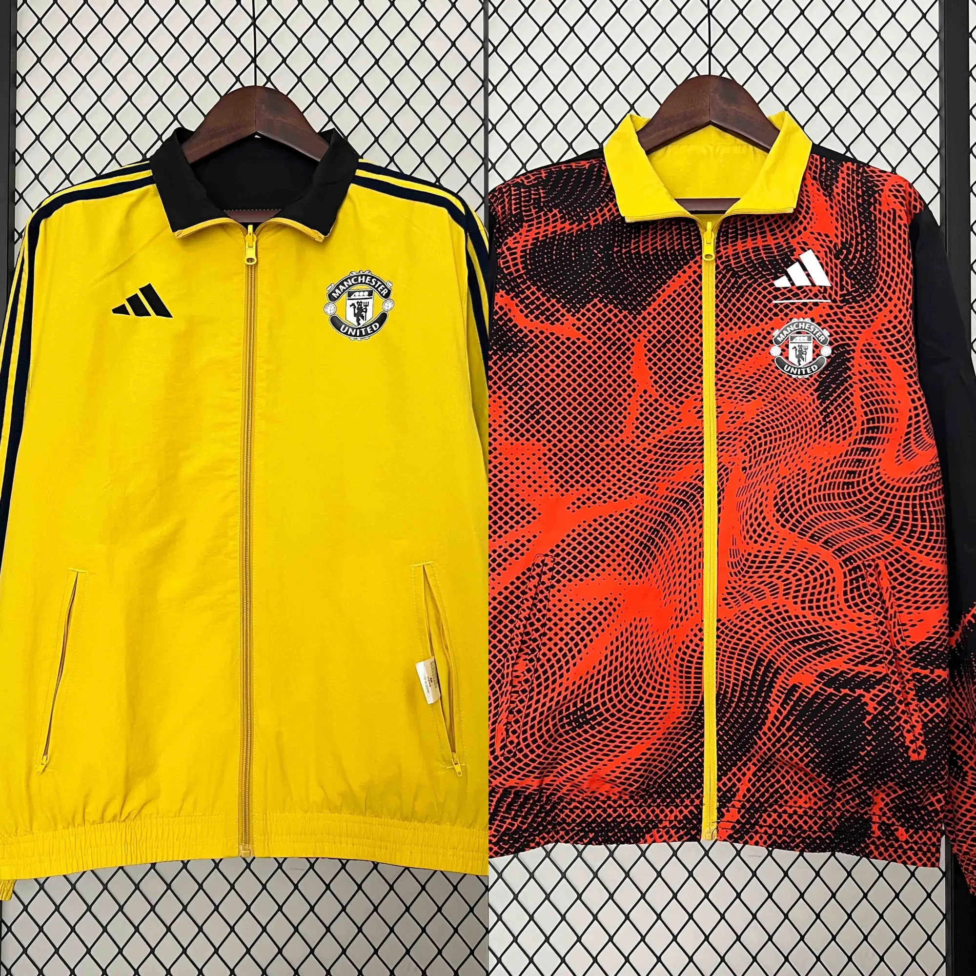 2024 Manchester United Trench Coat Reversible Windbreaker Jacket Soccer AAAAJersey Yupoo 9