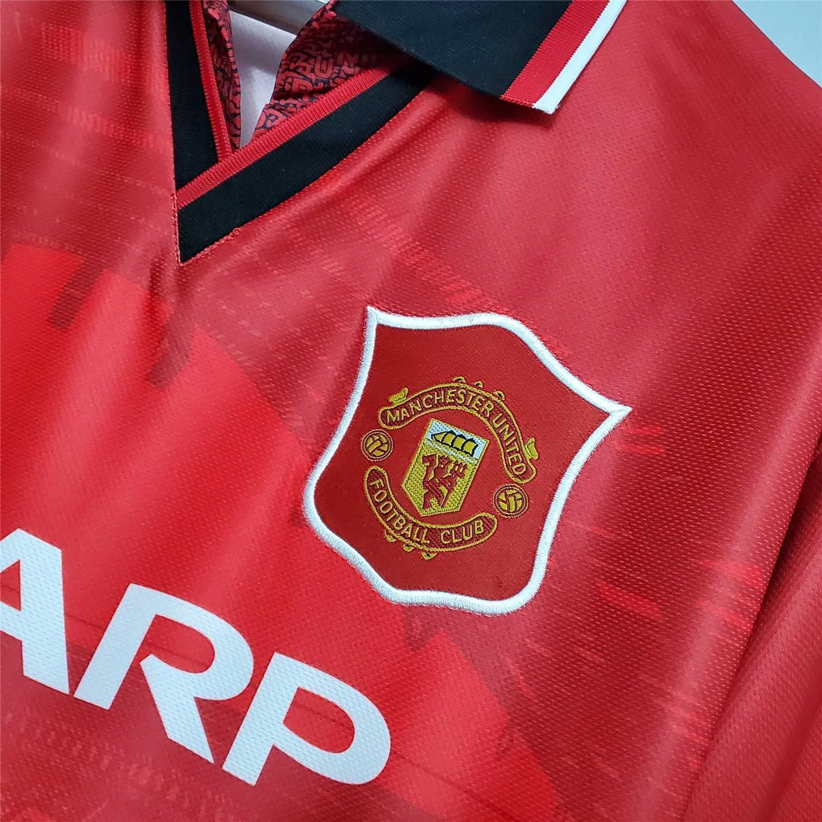 94-96 Manchester United home 3