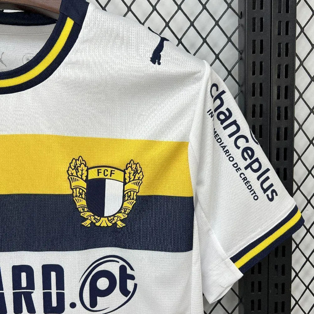 25-26 Famalicao Home Kit Football T-Shirt AAAAJersey Supply Yupoo 2