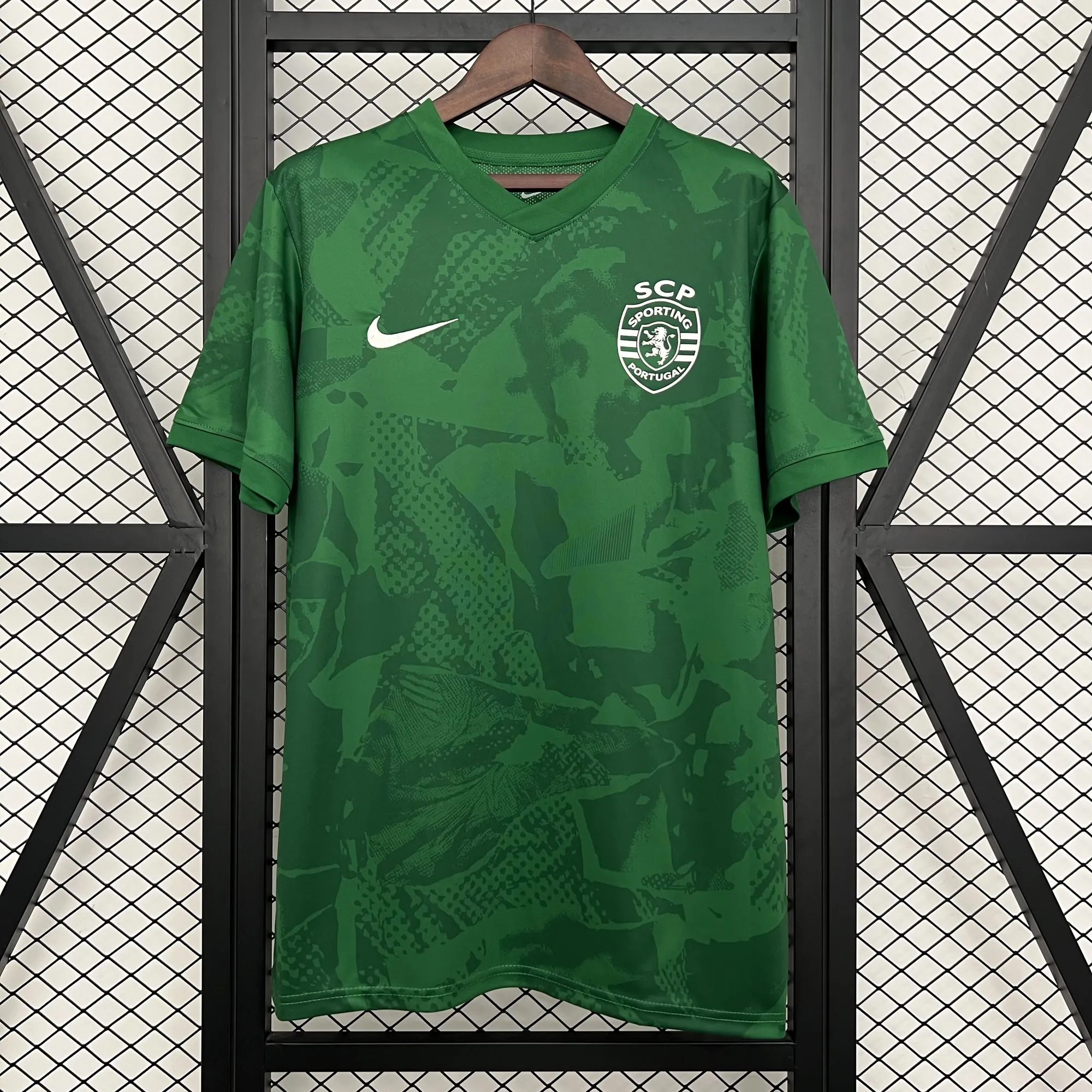25-26 Sporting Lisbon Training Kit Football Uniform AAAAJersey Supply Yupoo 2