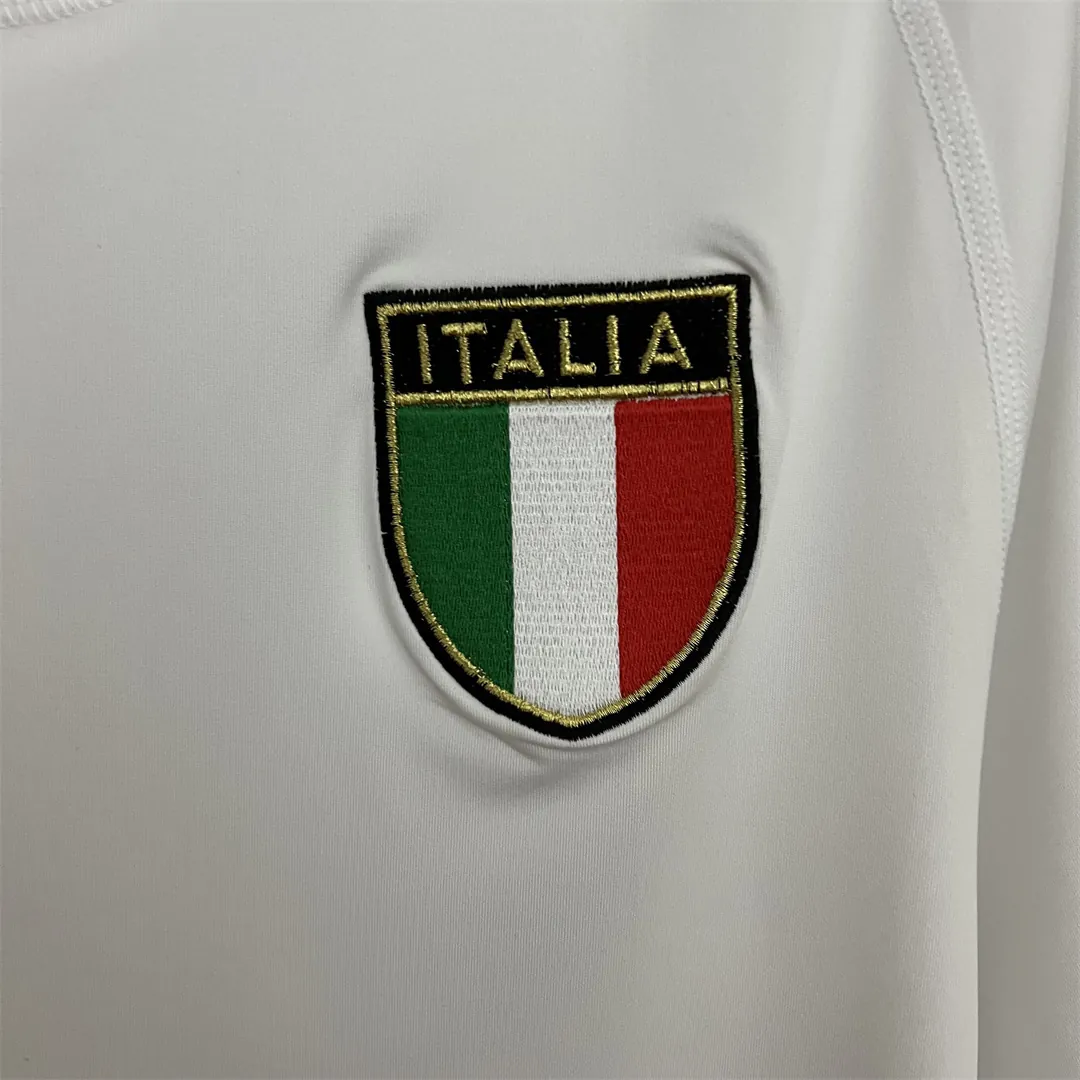 2000 Italy away white 6