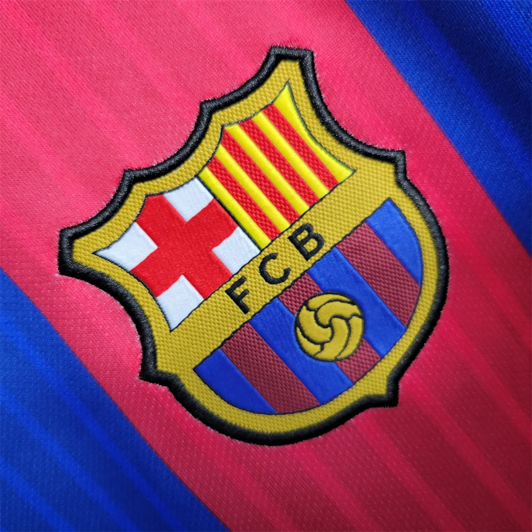 16-17 Barcelona home 7
