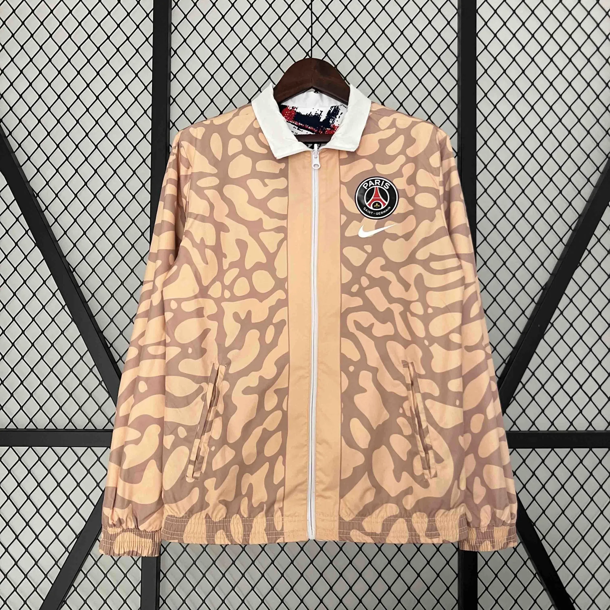 23-24 PSG Reversible Windbreaker White&Brown Double-Sides Jacket Soccer Jerseys For Sale 4