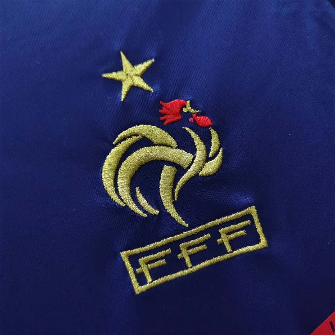 2010 France home 1